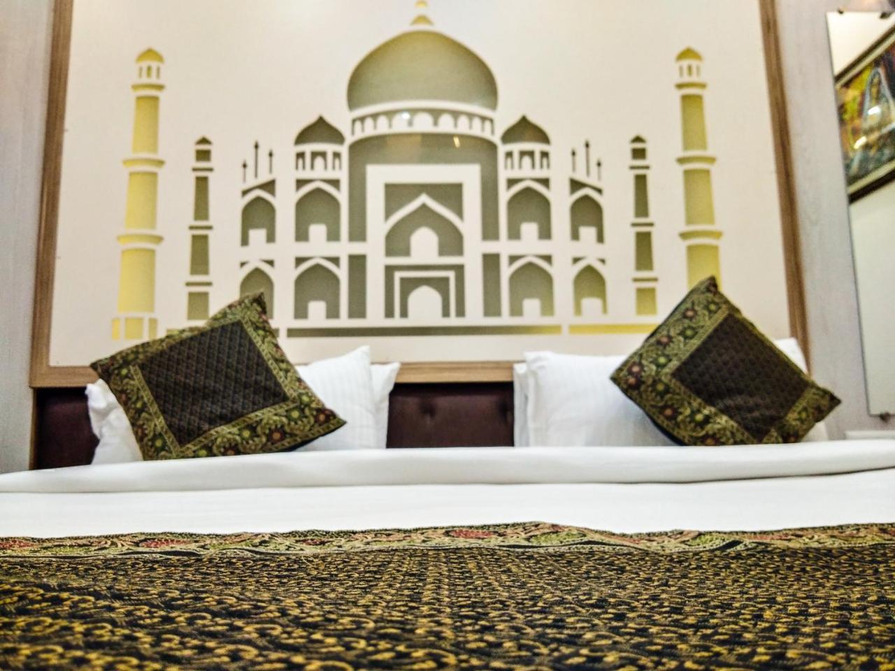 Dwivedi Hotels Sri Omkar Palace Bénarès Extérieur photo